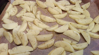IMG 20161016 175219 - Schnitzel mit Kräuterkruste und Rosmarin-Kartoffel Ecken
