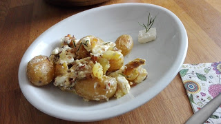 Bratkartoffeln mit Rosmarin und Feta
