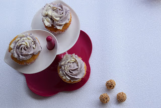 DSC 0920 - Cupcakes mit Überraschung und Frischkäse-Topping