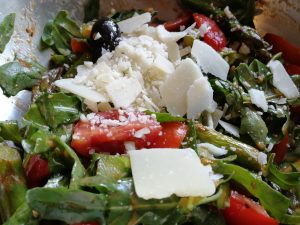 Parmesan 300x225 - Tomaten-Spargel Salat