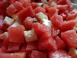 Salat fertig 300x225 - Wassermelone-Feta Salat