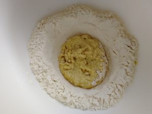Vorteig 1 300x225 - Knoblauch-Parmesan Knoten