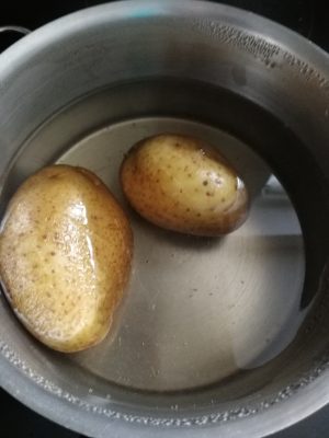 IMG 20181027 112555 300x400 - Kartoffelbrot aus dem Topf