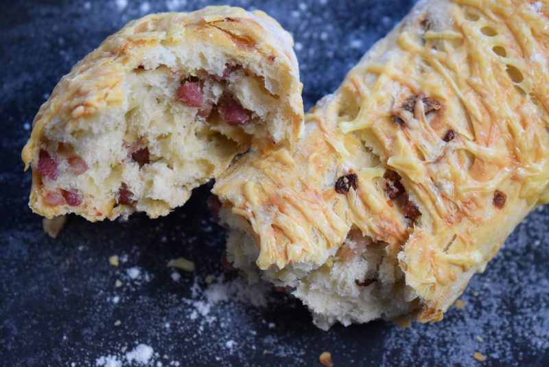 Zwiebel-Speck Baguette - Soni - Cooking with love