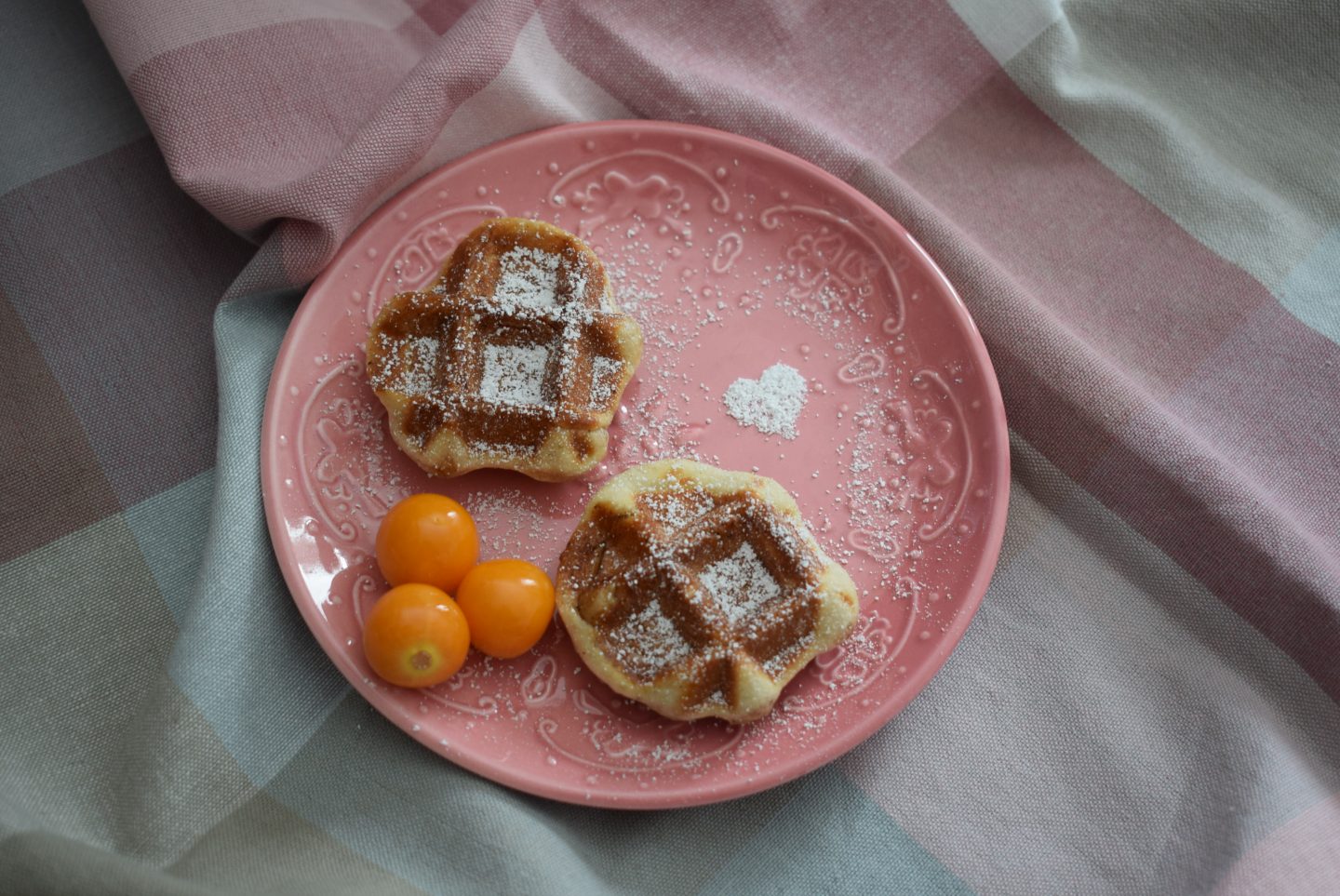 Cinnamon Waffle Bites