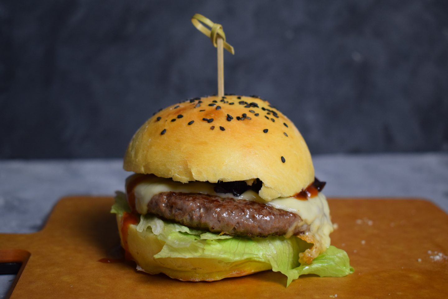 Burger Buns Neu gesamt 1440x963 - Brioche Burger-Buns