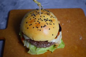Burger Buns Neu oben 300x201 - Brioche Burger-Buns