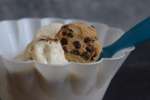 2 Zutaten Eis Cookie Keks 300x201 - Zwei Zutaten Eis - ohne Eismaschine zum perfekten Ergebnis