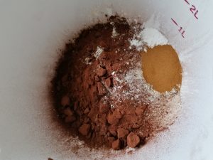 IMG 20200726 142709 300x225 - Zucchini Brownie mit weißer Schokolade und leichten Kaffeearoma