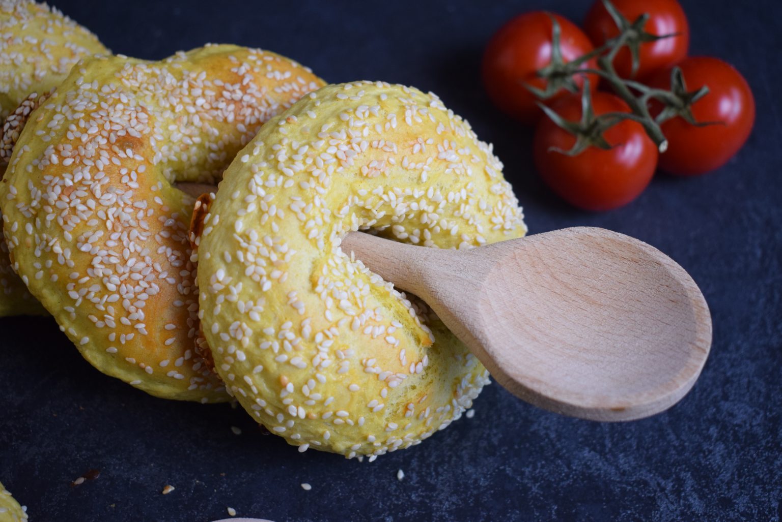 Curry-Sesam Bagels aus Dinkelmehl - Soni - Cooking with love